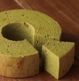 抹茶のやわらかバウム【大江ノ郷自然牧場】